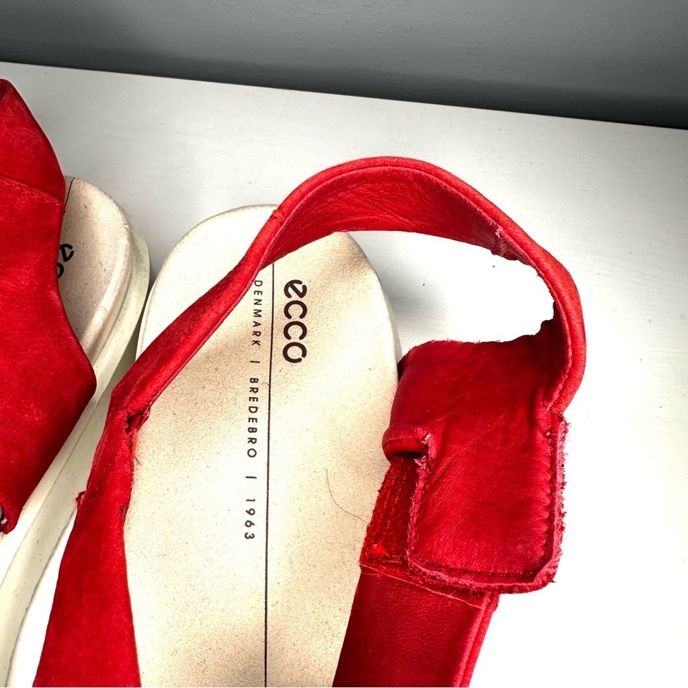 Ecco Women's Flowt W Flat Cross Strap Sandals Chili Red Size US11 EUC leather - Picture 5 of 9